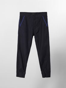 5cm纯色束口休闲裤 简约风格，舒适休闲的穿搭选择